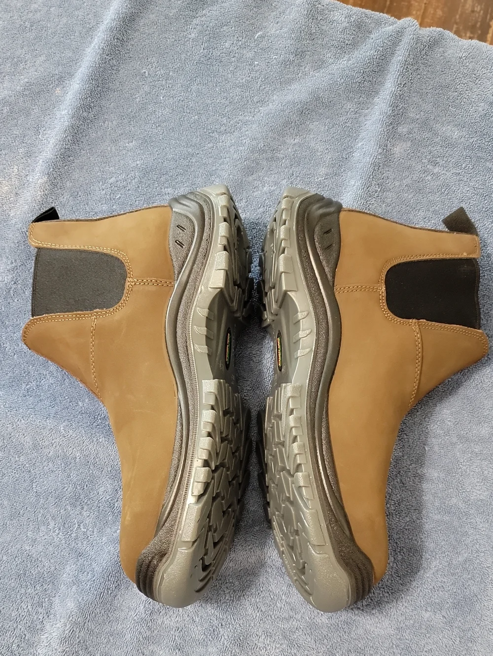 Hytest Men's 6